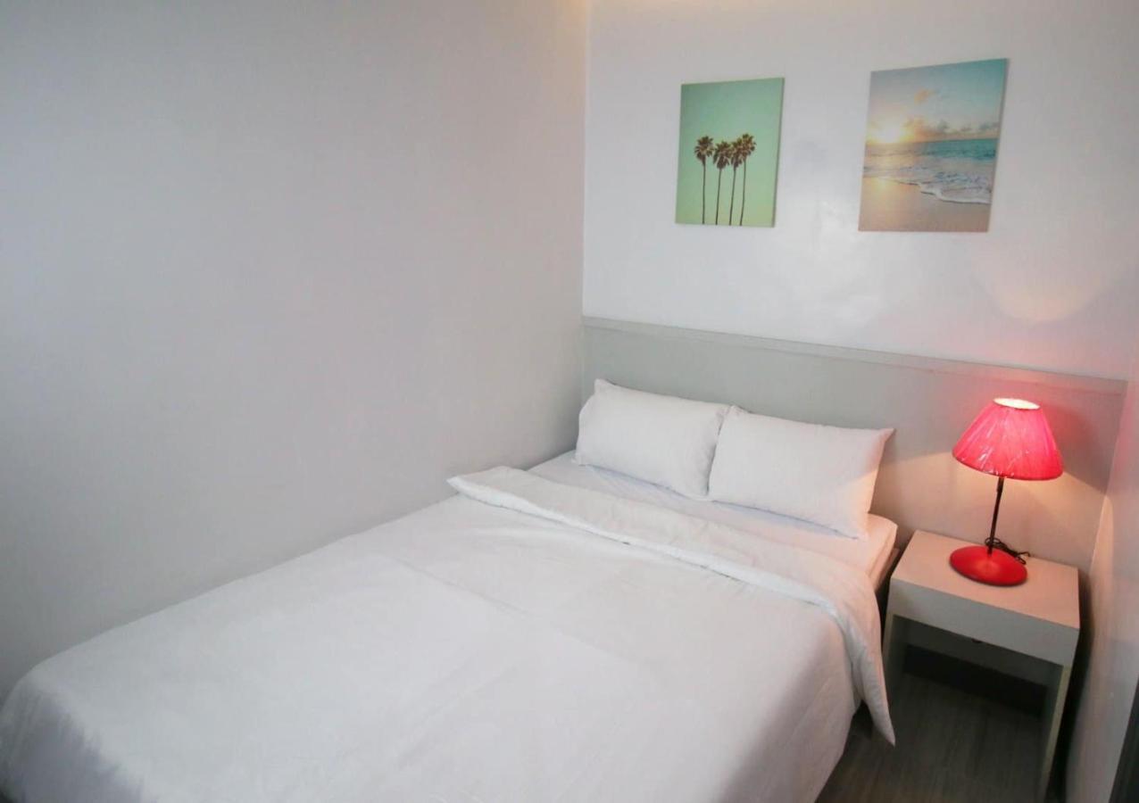 Sands Hotel Насугбу Екстериор снимка